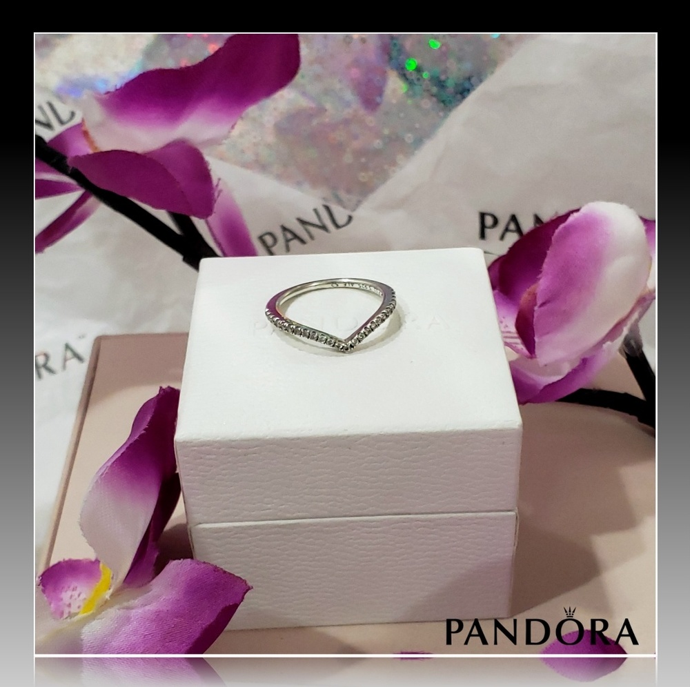 🚫SOLD🚫 Pandora Shimmering Wish Ring 🌺